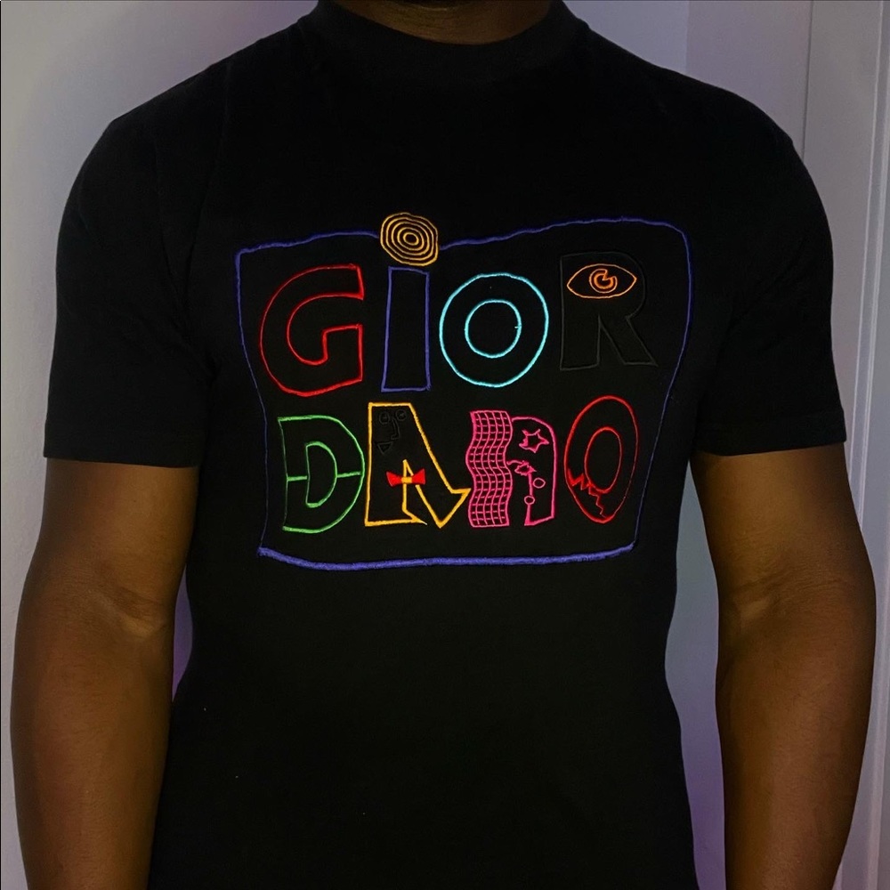 Vintage Giordano Embroidered Logo T-Shirt